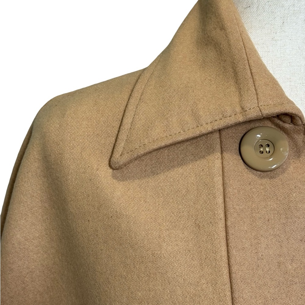 Cape Coat Button Belted Front Beige
SZ S/M - Picture 2 of 16
